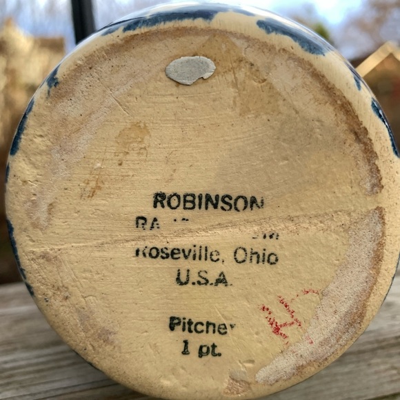 Robinson Spongeware 1 Pint Pitcher - Picture 5 of 8